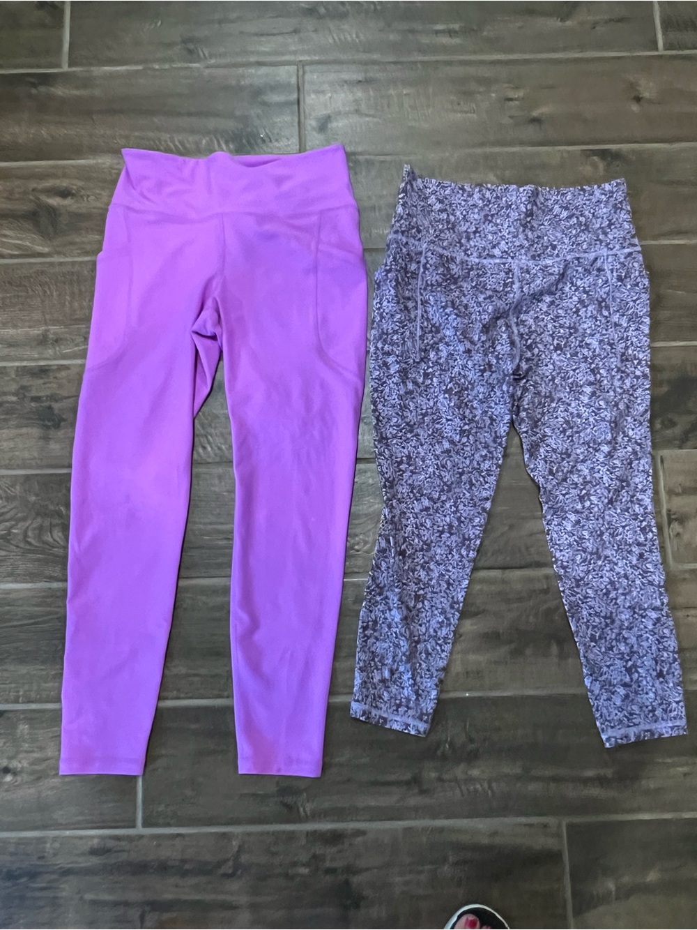 Women’s size M Purple Active Leggings - High-Waist Comfort. Athleta/Old Navy